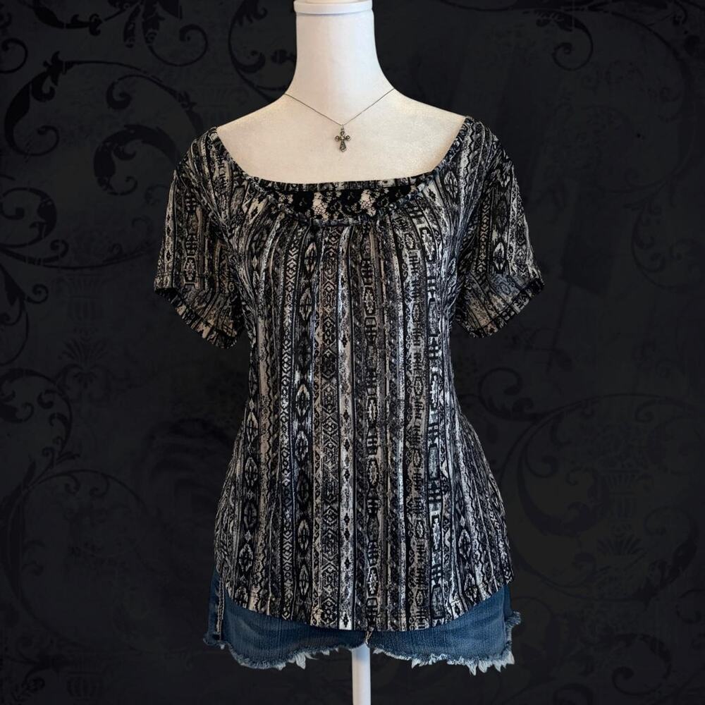 vertical tribal-inspired tapestry black & white boho grunge whimsical top